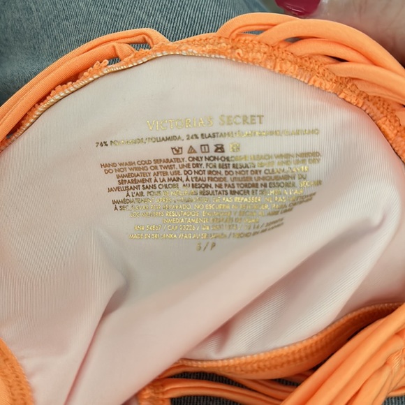 BNWT Victoria’s Secret orange macrame bottoms size Small - Picture 4 of 5